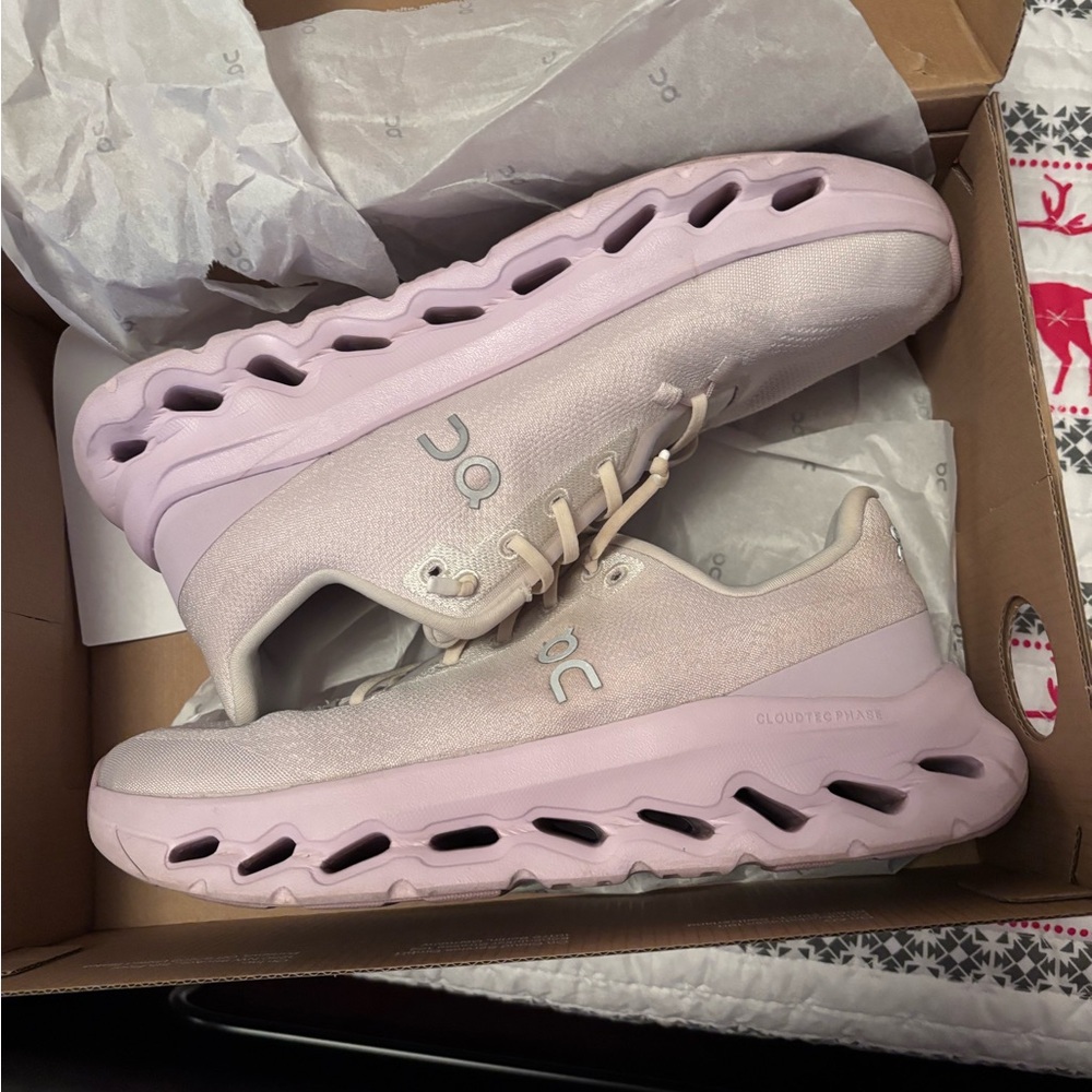 On Running Women's Athletic Shoes in Lavender